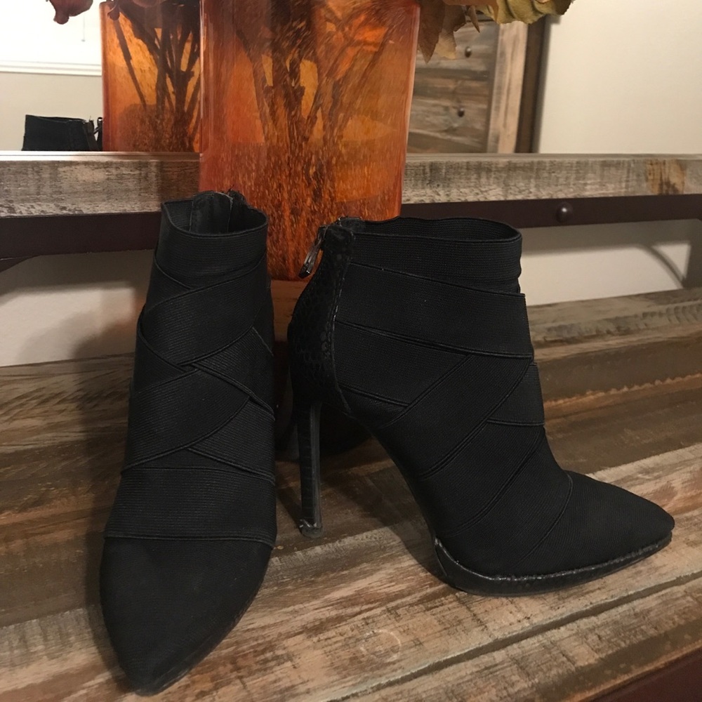 Women’s booties